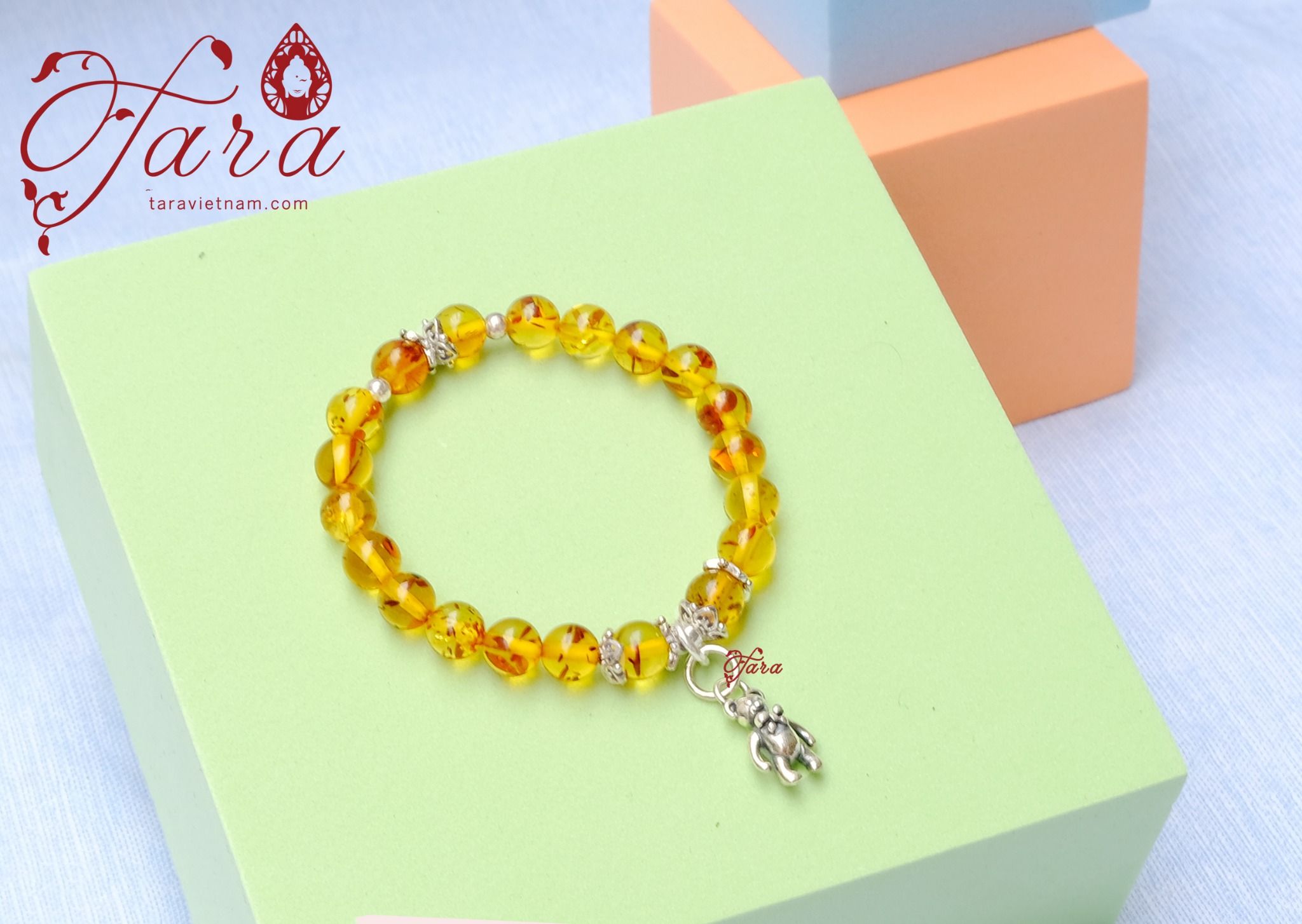 A014 - Vòng Hổ Phách mix Charm Bạc gấu Teddy xinh xắn cho bé