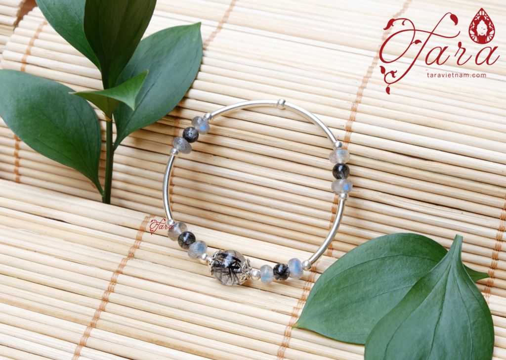  Kiềng Labradorite mix Thạch anh tóc đen và Charm bạc cao cấp 