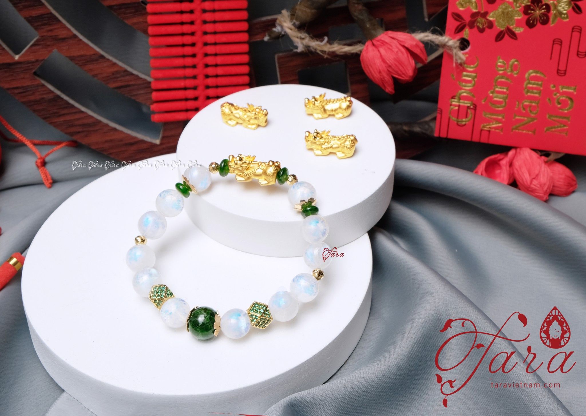  Vòng Moonstone mix Diopside và Charm Tỳ Hưu vàng 24K tài lộc 