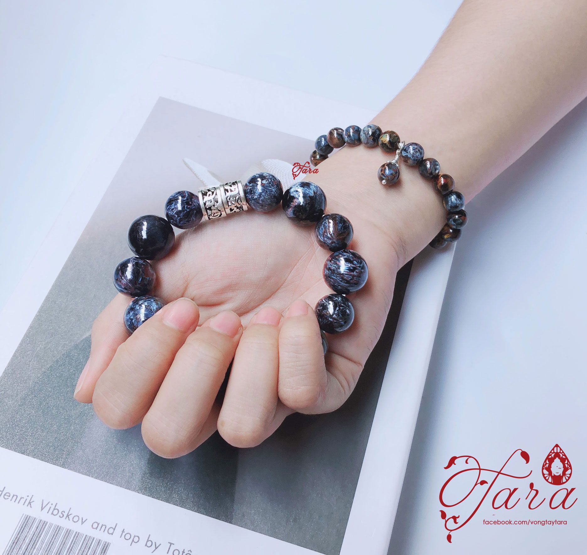 Vòng cặp đá Mắt Bão mix Charm Bạc cao cấp