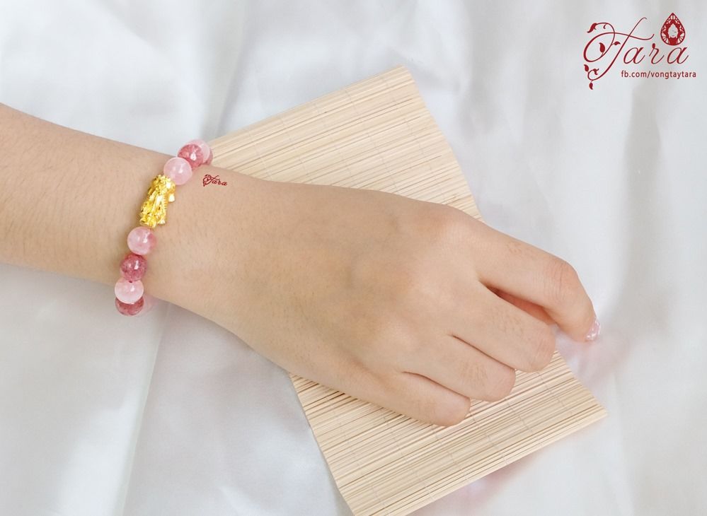 Vòng Thạch Anh Dâu và Thạch Anh Hồng cùng Tỳ Hưu Tài Lộc Vàng 24k