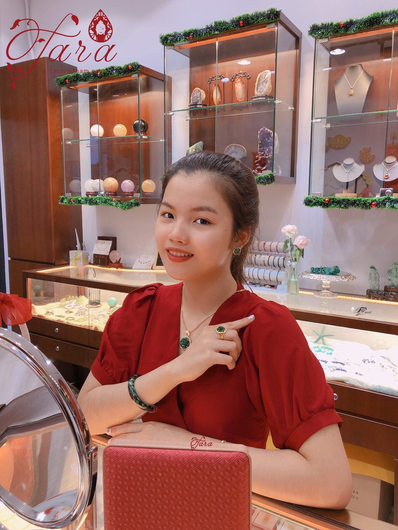 Nhẫn hoa mẫu đơn Cẩm Thạch Sơn Thuỷ bọc Vàng 610 sang trọng, cao cấp