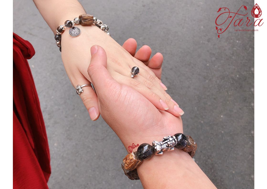 Vòng cặp Trầm Hương mix Thạch Anh Tóc Đen và Bạc 925