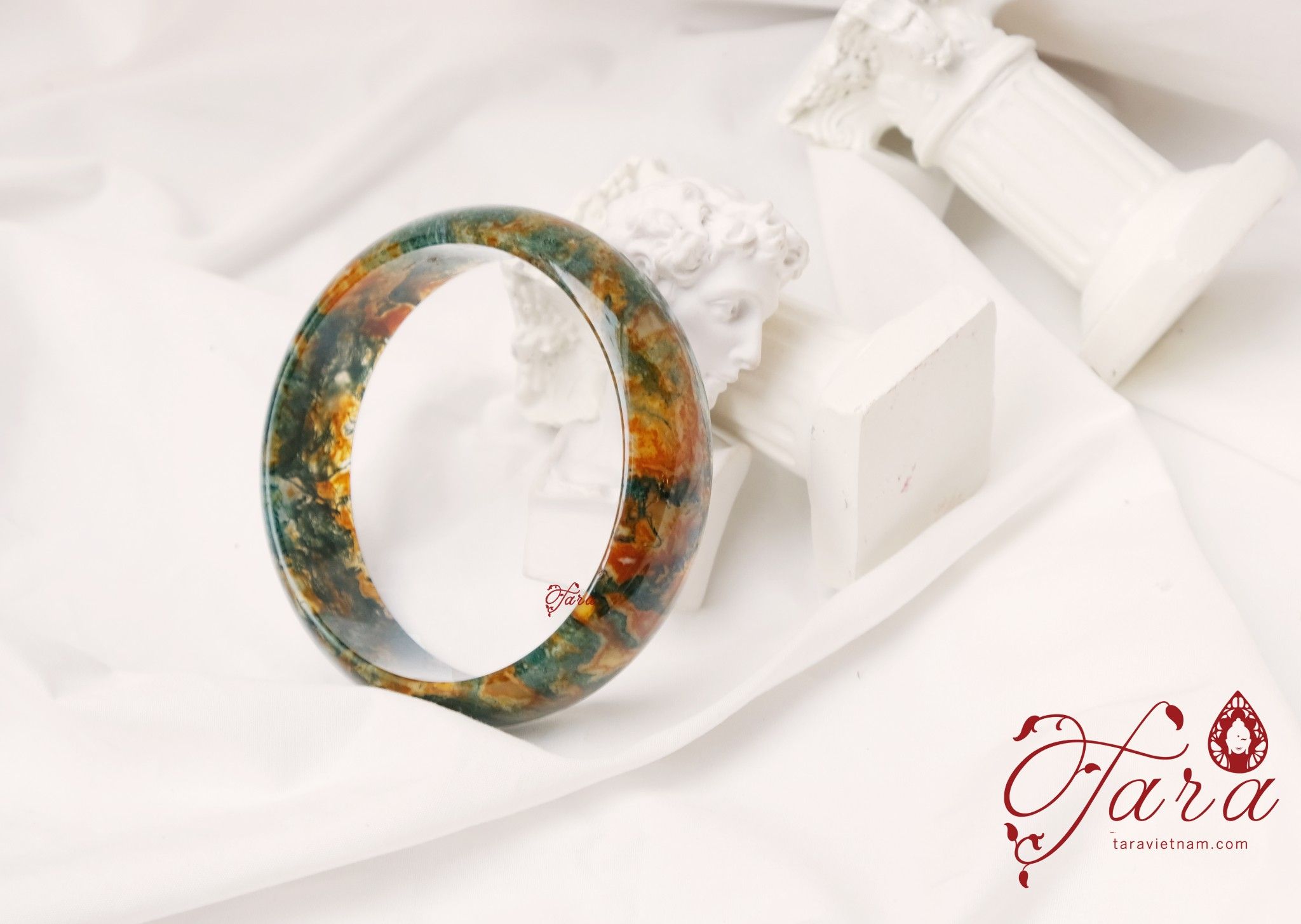 Băng ngọc thuỷ tảo - BNTTZ12 - Vẻ đẹp dịu dàng, thuỳ mị