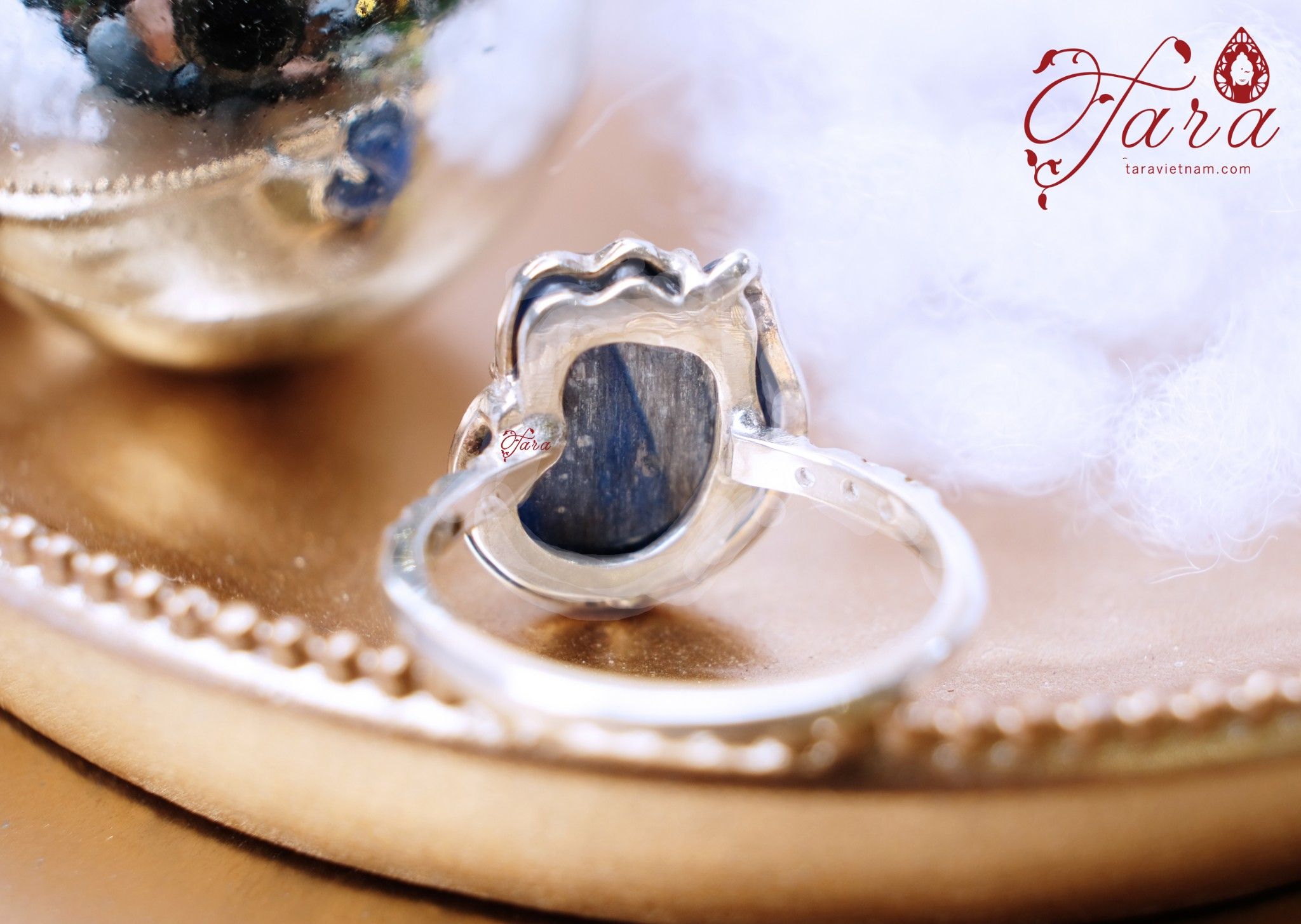 Nhẫn hồ ly đá Kyanite bọc bạc - cá tính quyến rũ