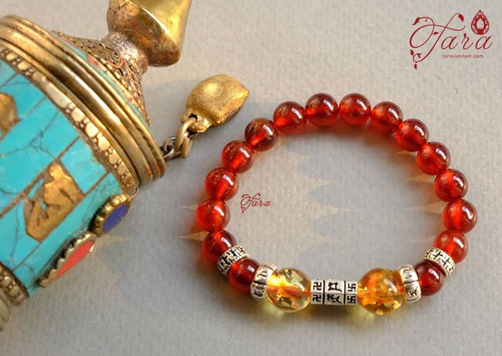 Vòng em bé Garnet mix Hổ Phách và Charm Bạc Thái