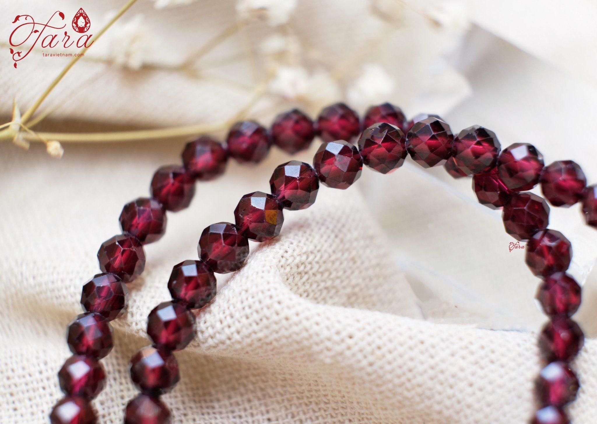 Chuỗi đôi đá Garnet mài giác lấp lánh mix Charm bạc cao cấp