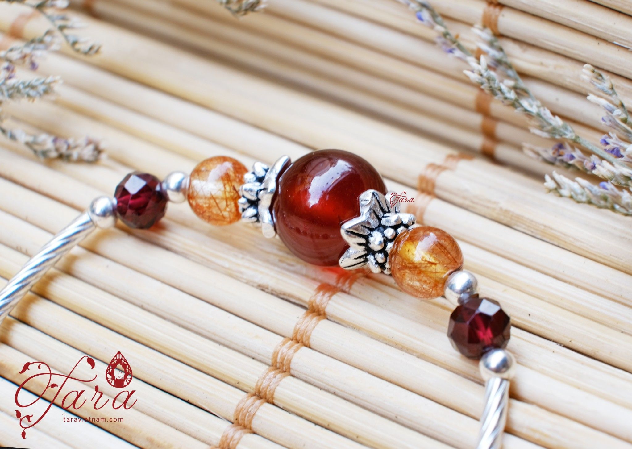 Vòng ngọc Hồng Lựu và Thạch anh tóc đỏ mix Bạc Thái 925 dành cho quý cô thời thượng