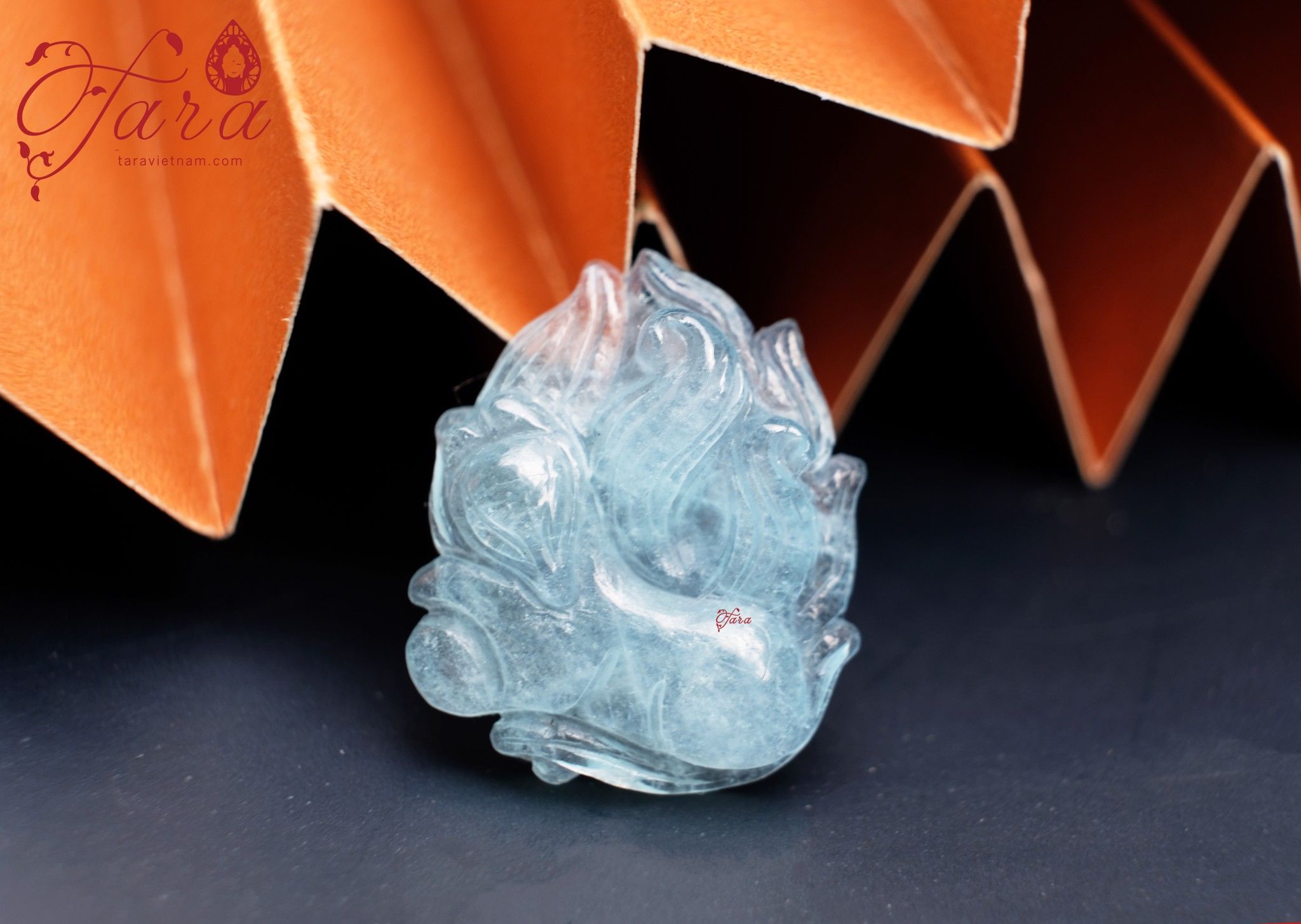 Hồ ly chúa đá Aquamarine - Linh vật cầu tình duyên, may mắn