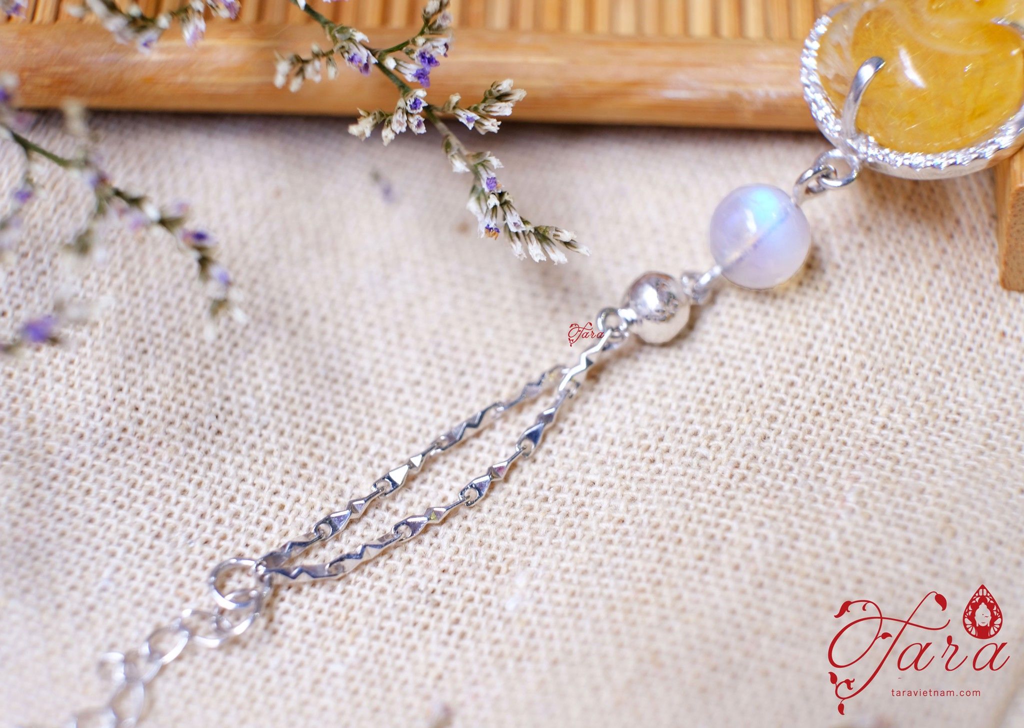 Lắc tay bạc Hồ ly Thạch anh Tóc Vàng mix Moonstone