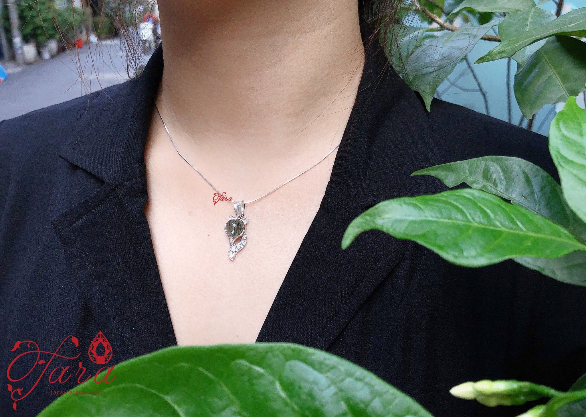 Mặt dây chuyền Hồ Ly Thạch anh tóc xanh bọc Bạc cao cấp