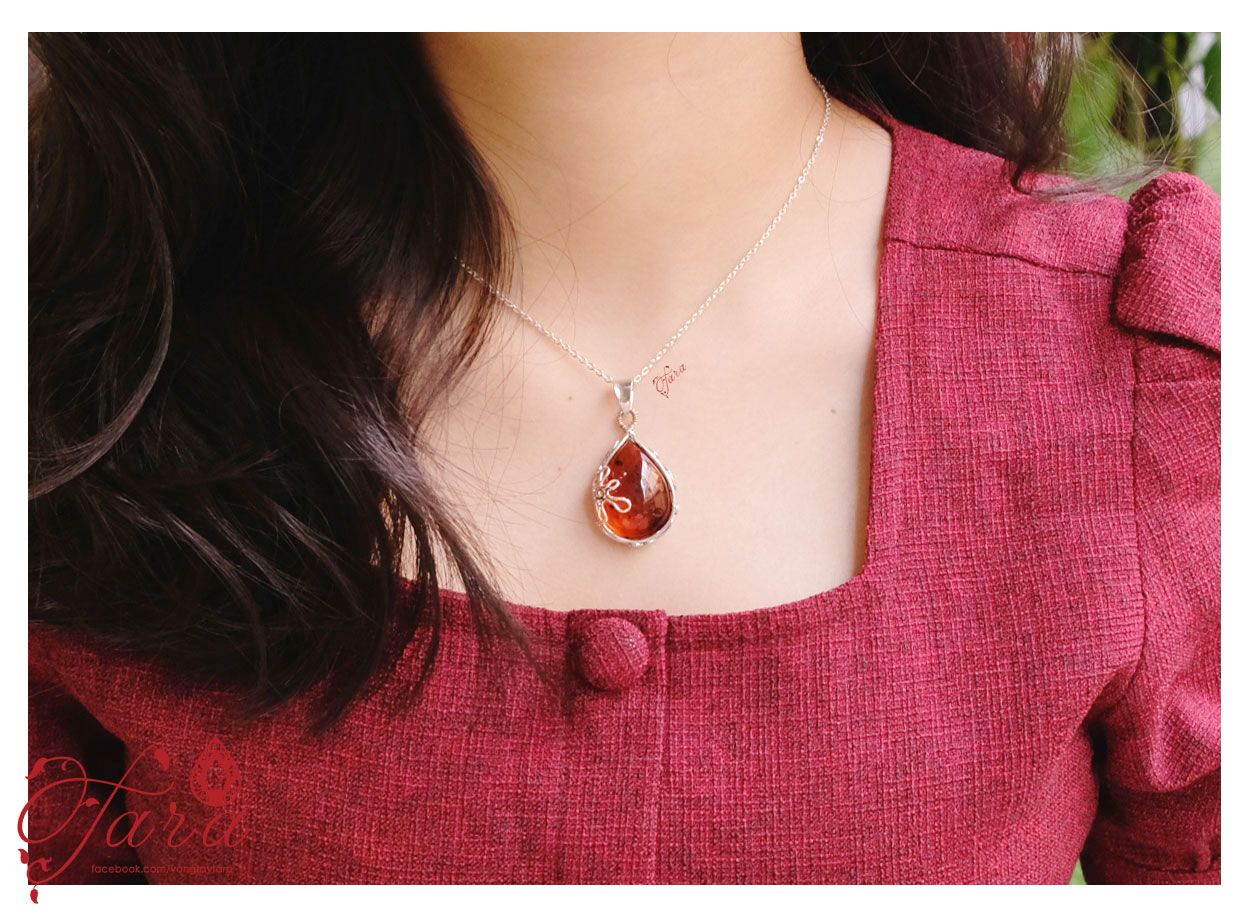 Mặt dây Hổ Phách mật ong bọc bạc 925 cao cấp