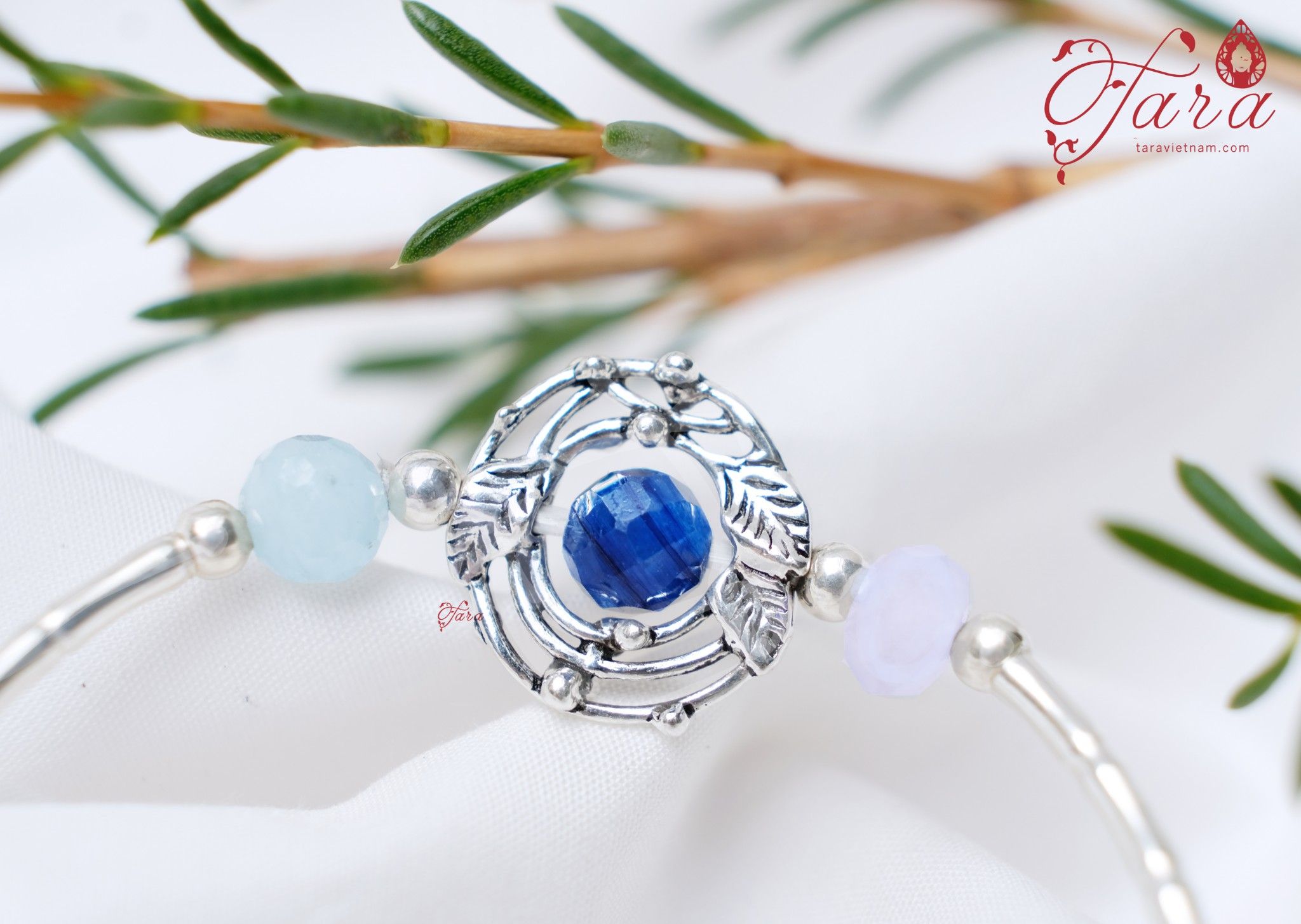 Lắc Aquamarine mix Kyanite và Mã Não xanh nhẹ nhàng, duyên dáng