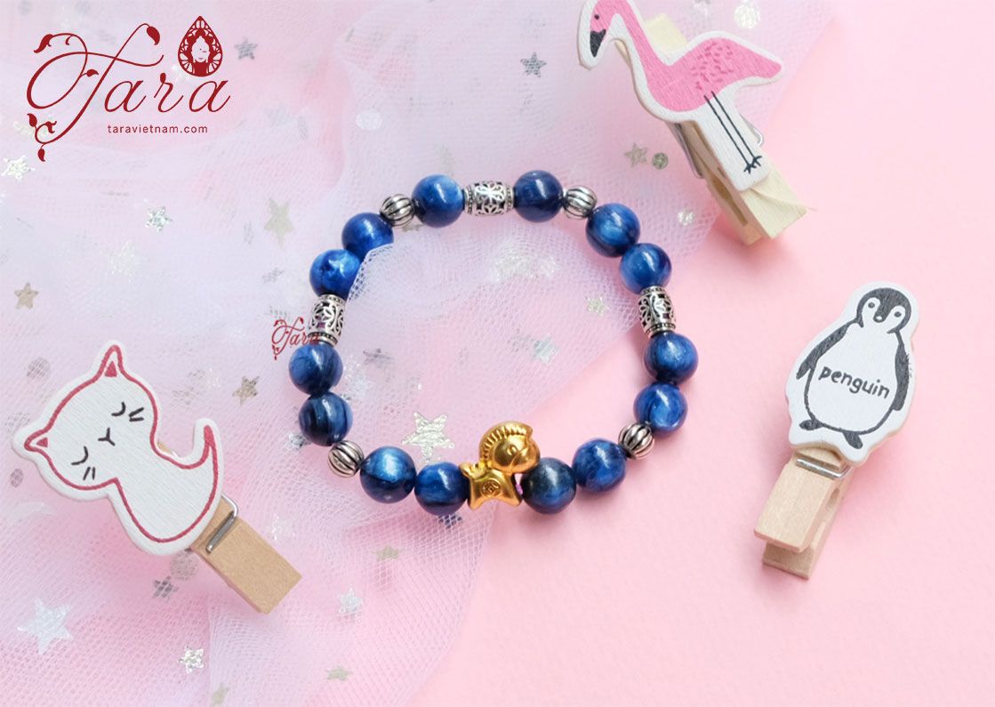 Vòng em bé đá Kyanite mix Charm bạc Thái