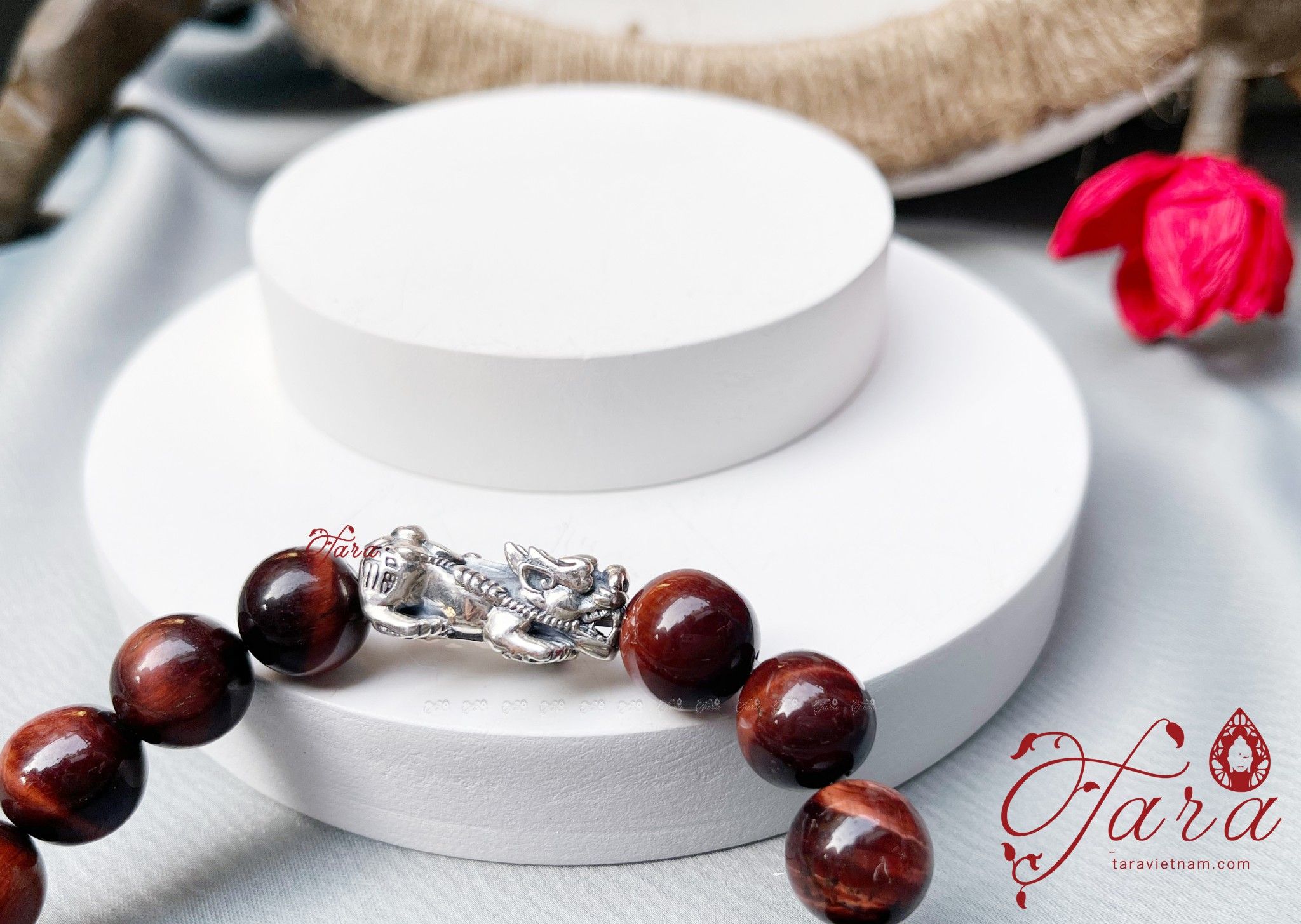 Vòng Nam đá Mắt hổ mix Tỳ Hưu bạc cao cấp