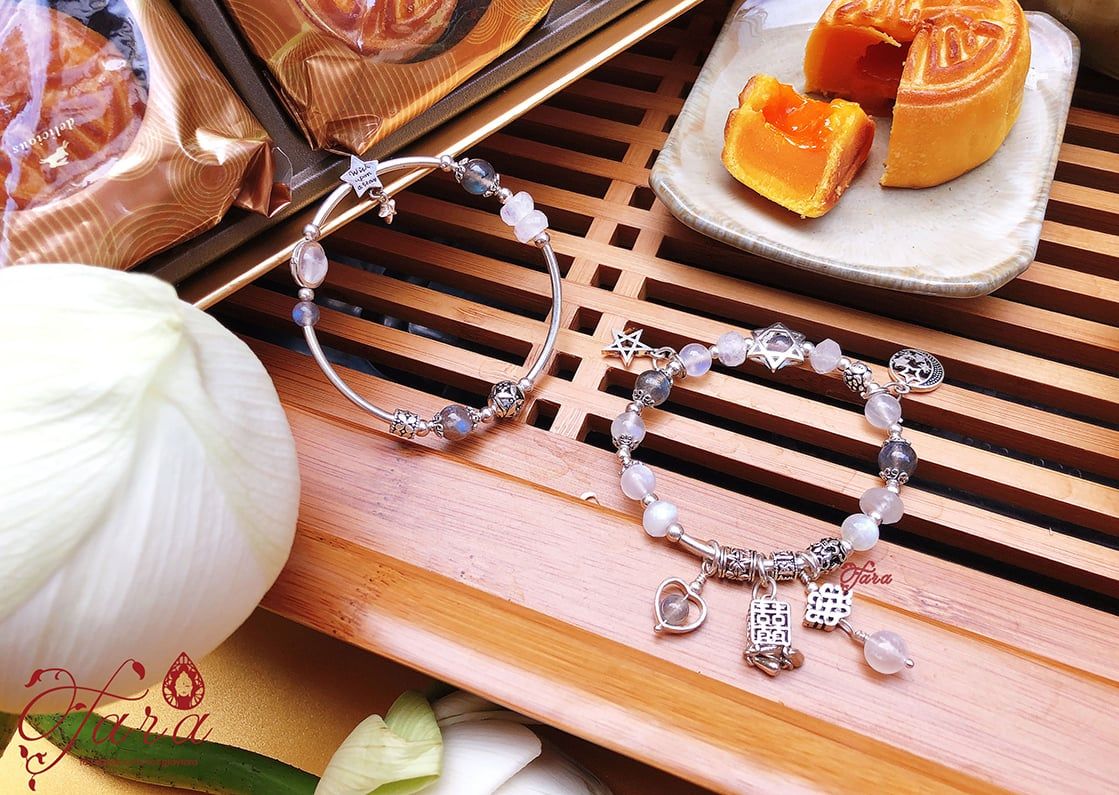 Set vòng tay đá Moonstone mix Labradorite và Charm Bạc Thái 925