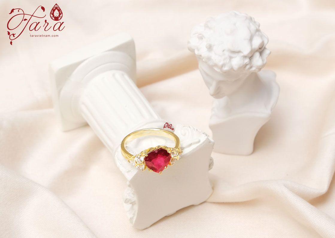 Nhẫn đá Ruby trái tim - Vẻ đẹp kiêu sa khó chối từ
