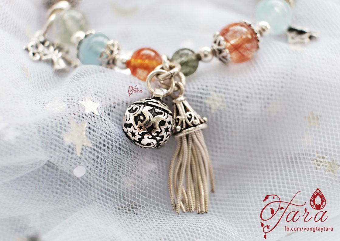 Vòng Tay Ngũ sắc mix Charm Tua Rua