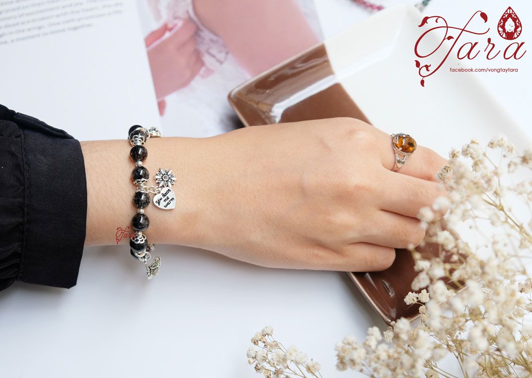 Vòng tay thạch anh tóc đen mix Charm bạc Thái 925