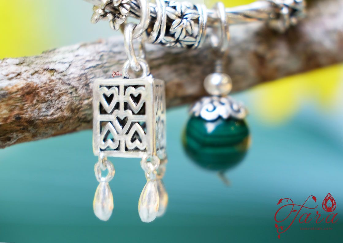 Vòng tay đá Khổng Tước mix Charm Bạc 925 cao cấp