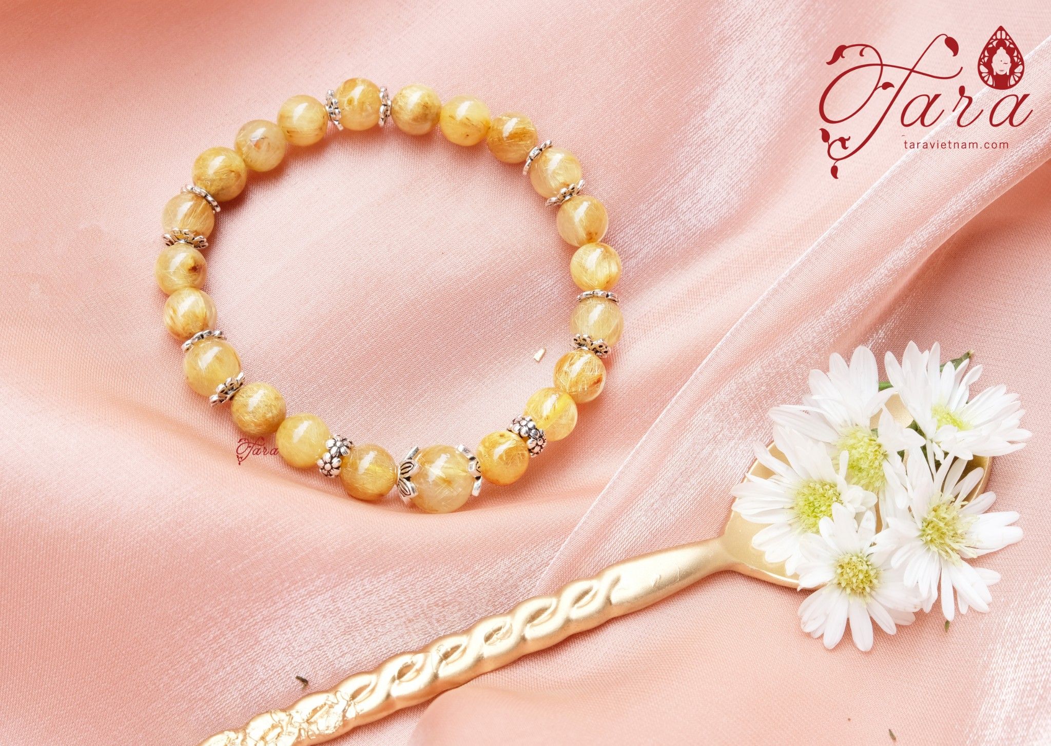 Vòng tay Thạch Anh Tóc Vàng mix Charm bạc đơn giản