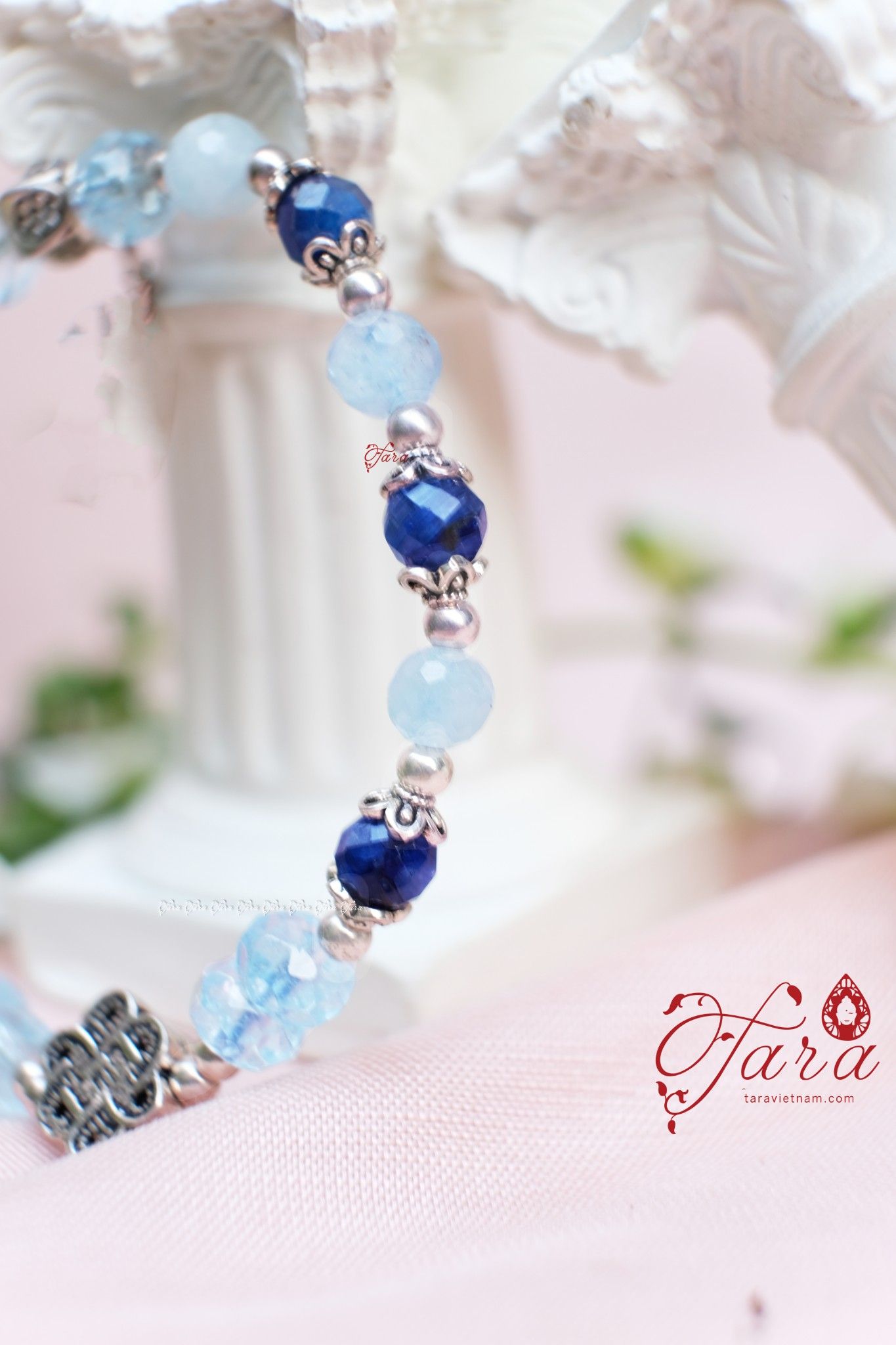 A006 - Vòng tay Kyanite giác mix Topaz và Aquamarine xinh xắn, thanh lịch