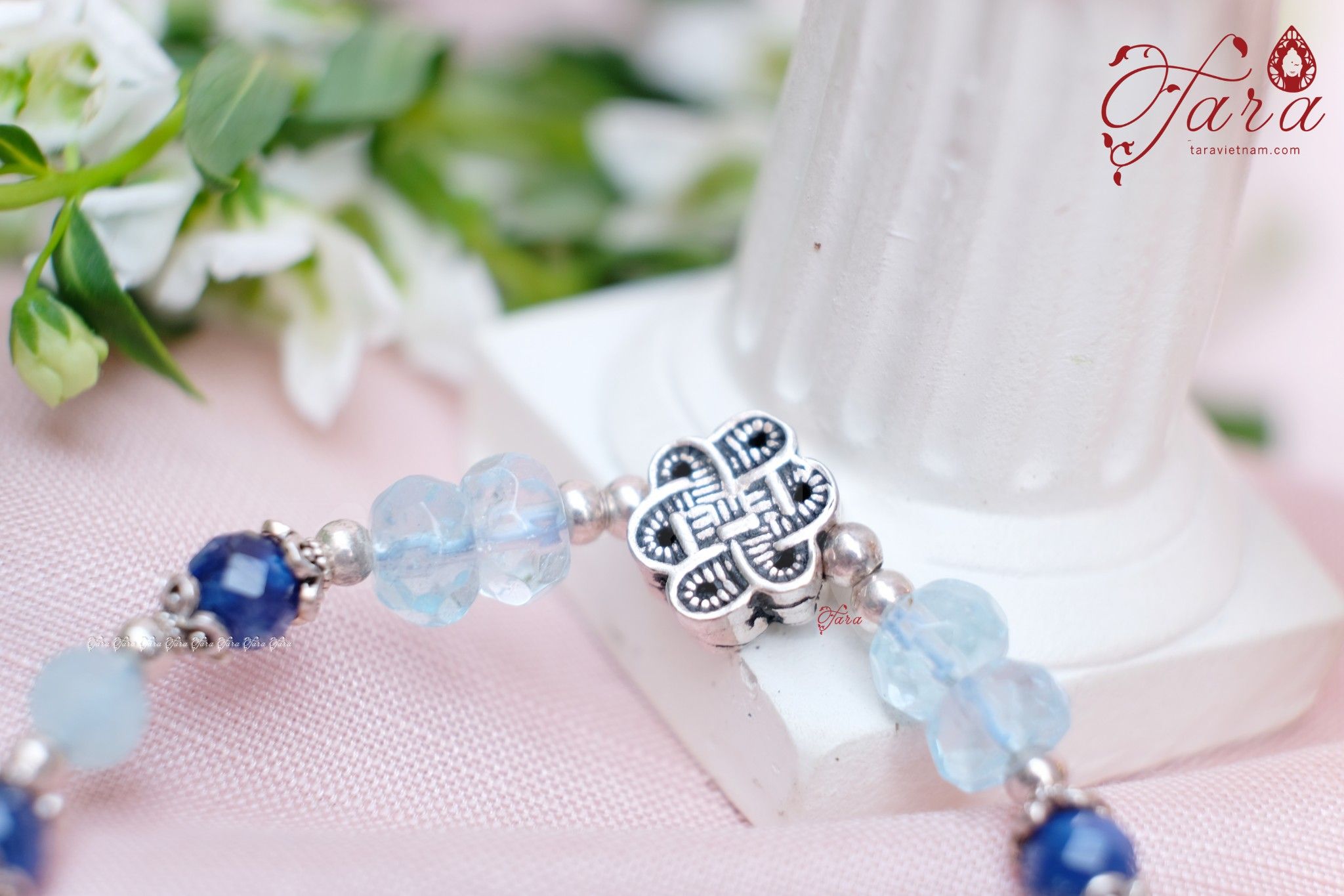 A006 - Vòng tay Kyanite giác mix Topaz và Aquamarine xinh xắn, thanh lịch