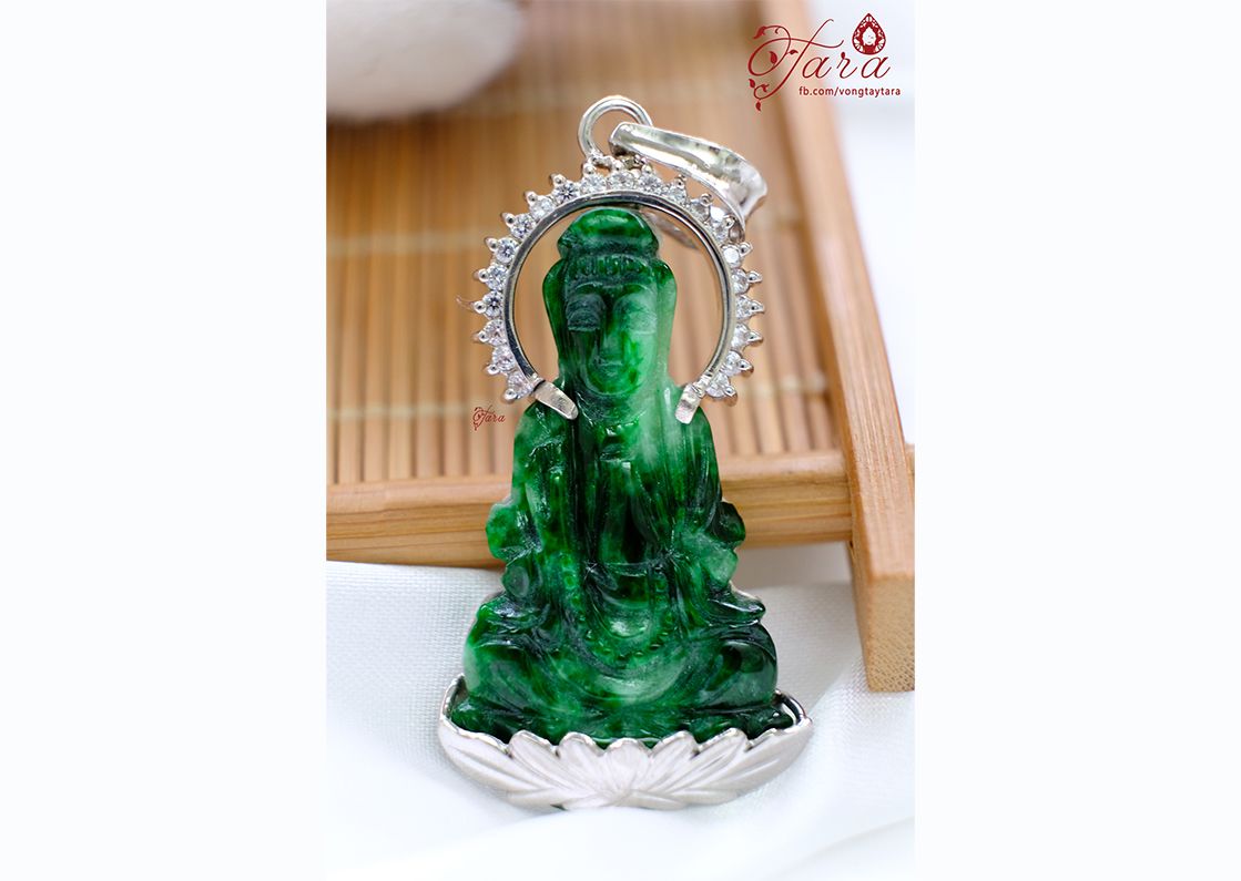 Mặt dây Quan Âm Cẩm thạch Sơn Thuỷ bọc Bạc xi Bạch kim