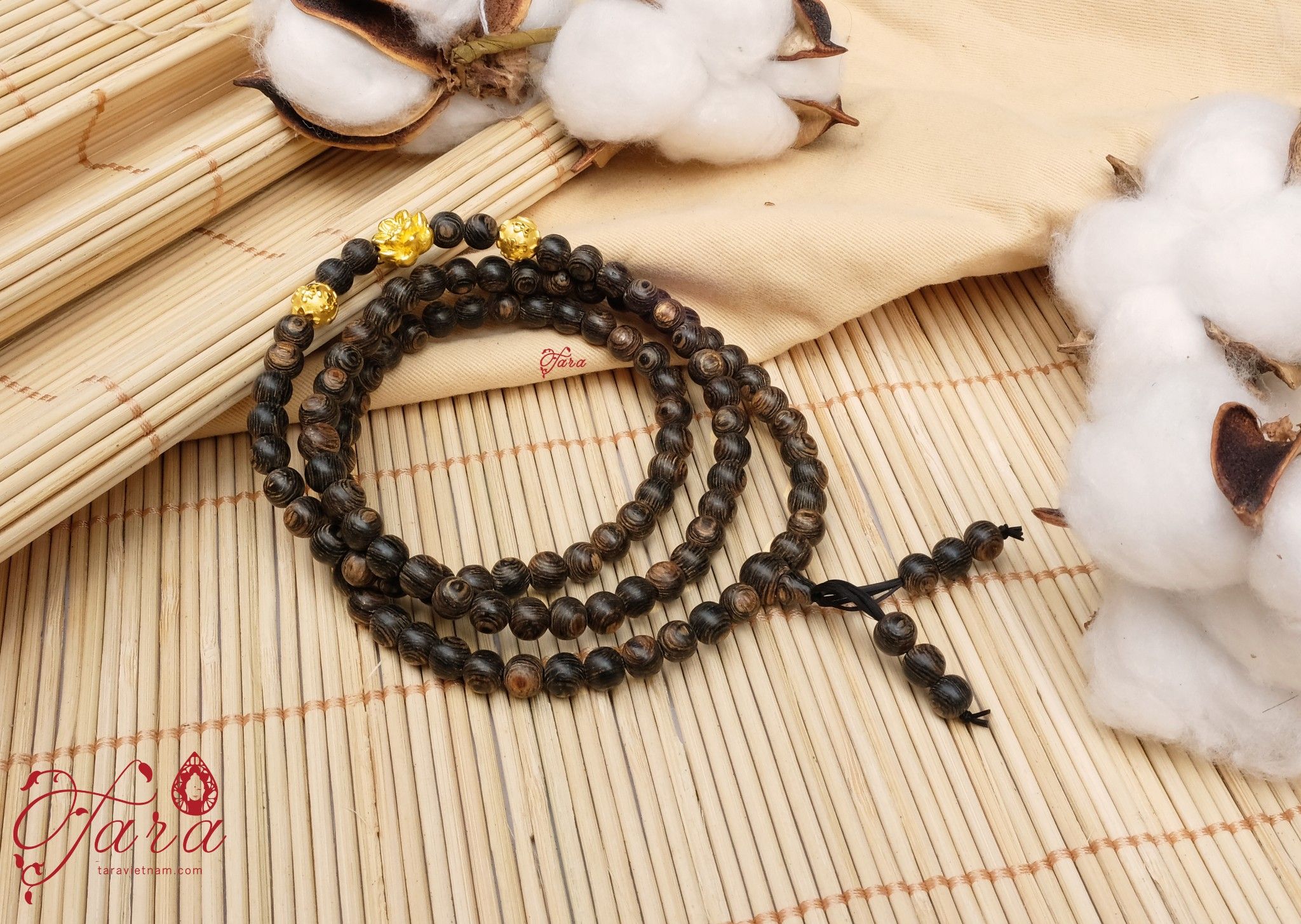 Chuỗi Trầm Hương 108 hạt mix Charm Vàng 24k