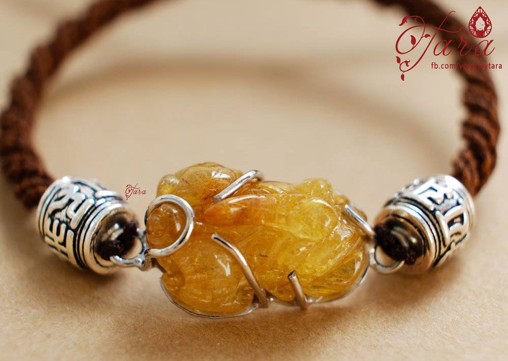 Vòng Tỳ Hưu Thạch anh Tóc Vàng dây vải mix Charm Chú Đại Bi bạc 925