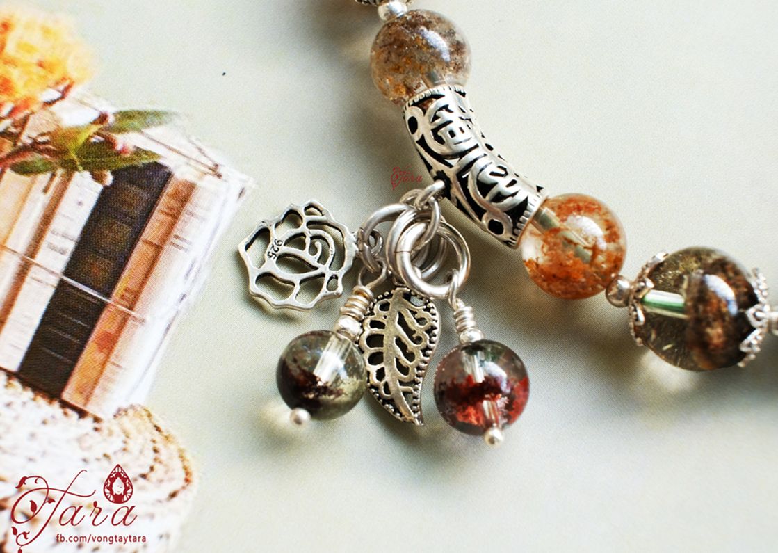 Vòng Tay Ưu Linh Hoa mix Charm Hoa Lá