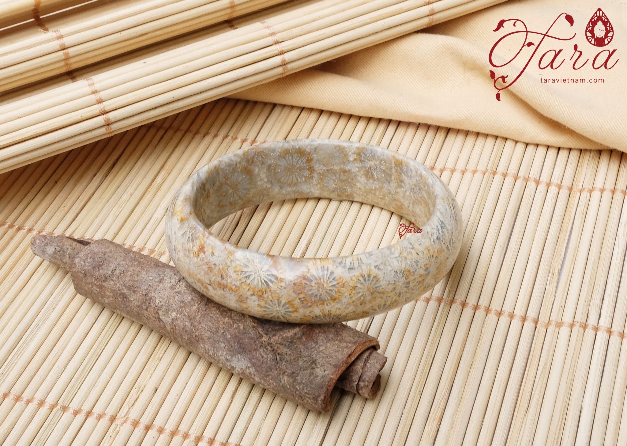 Vòng Bản San Hô Hoá Thạch vân hoa cúc
