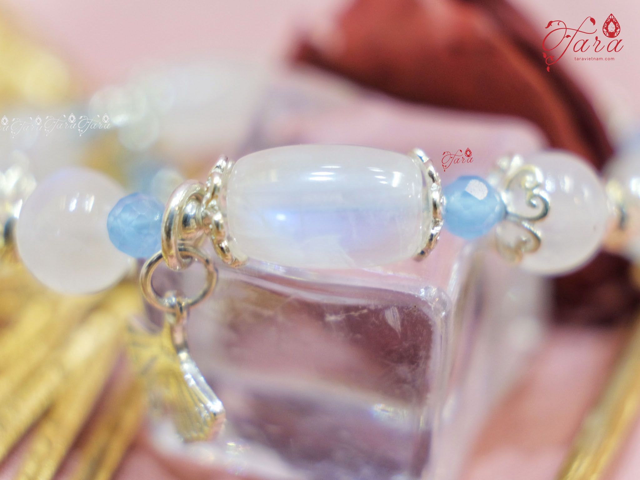  Moonstone và Aquamarine Quấn 2 Vòng 