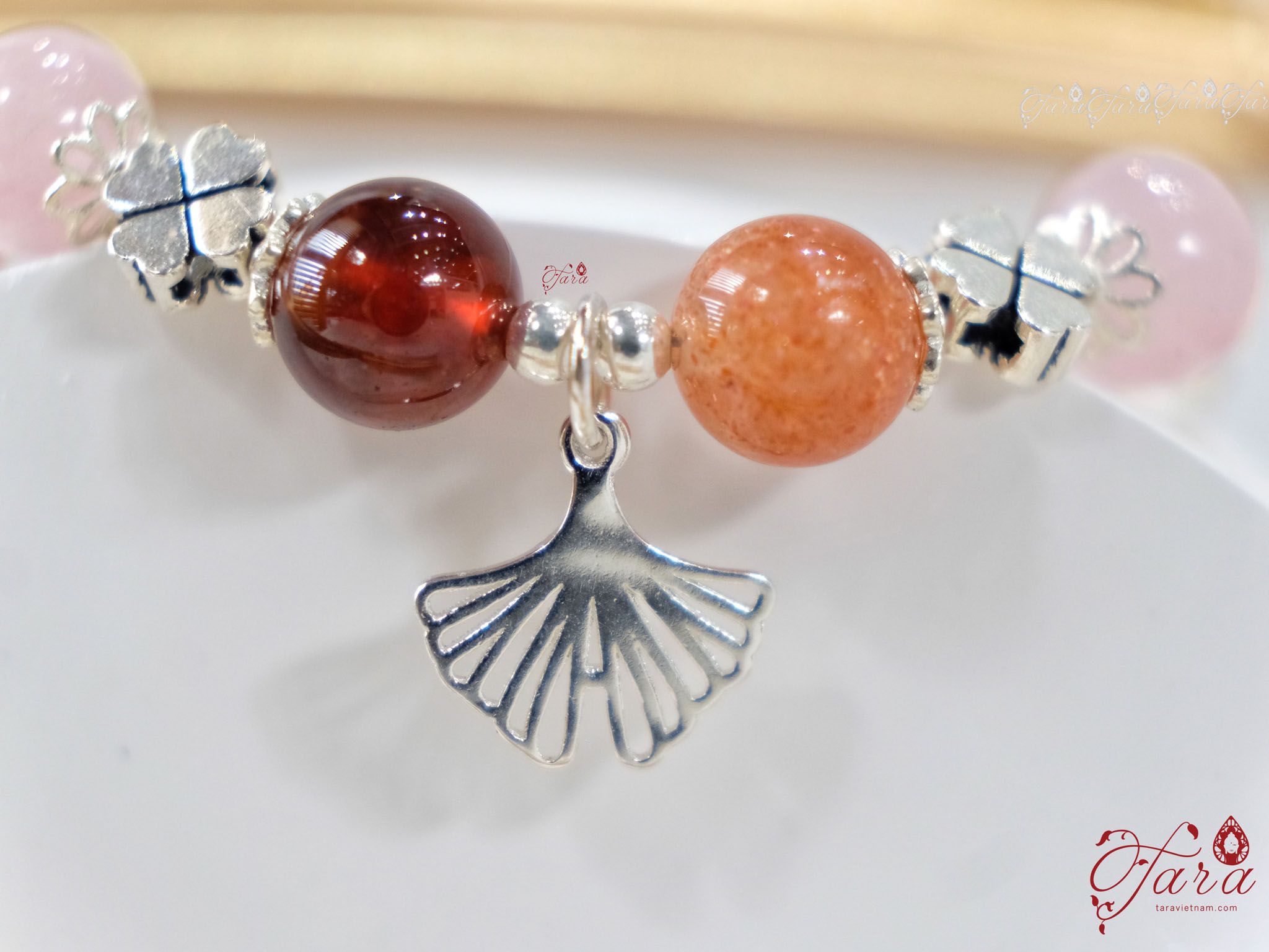  Sunstone, Ngọc Hồng Lựu và Thạch Anh Hồng 