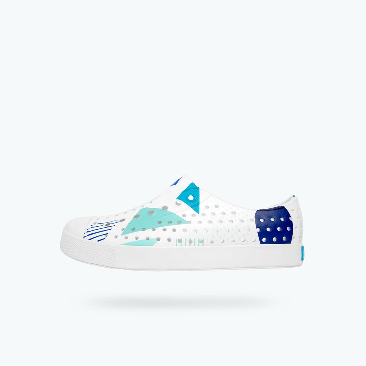 Giày native ad jefferson print (11100101) shell white/ shell white/ blue geometriske