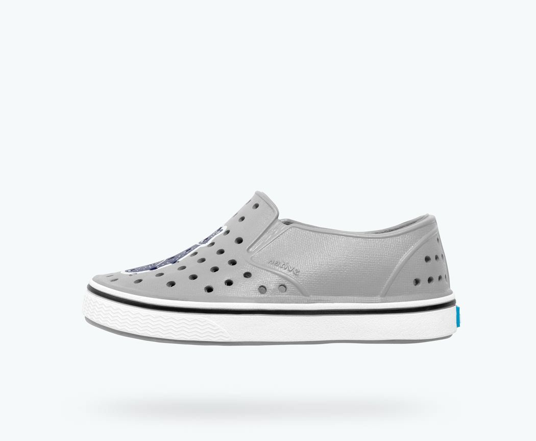 Giày native j miles print junior (12104601) pigeon grey/ shell white/ vaesen
