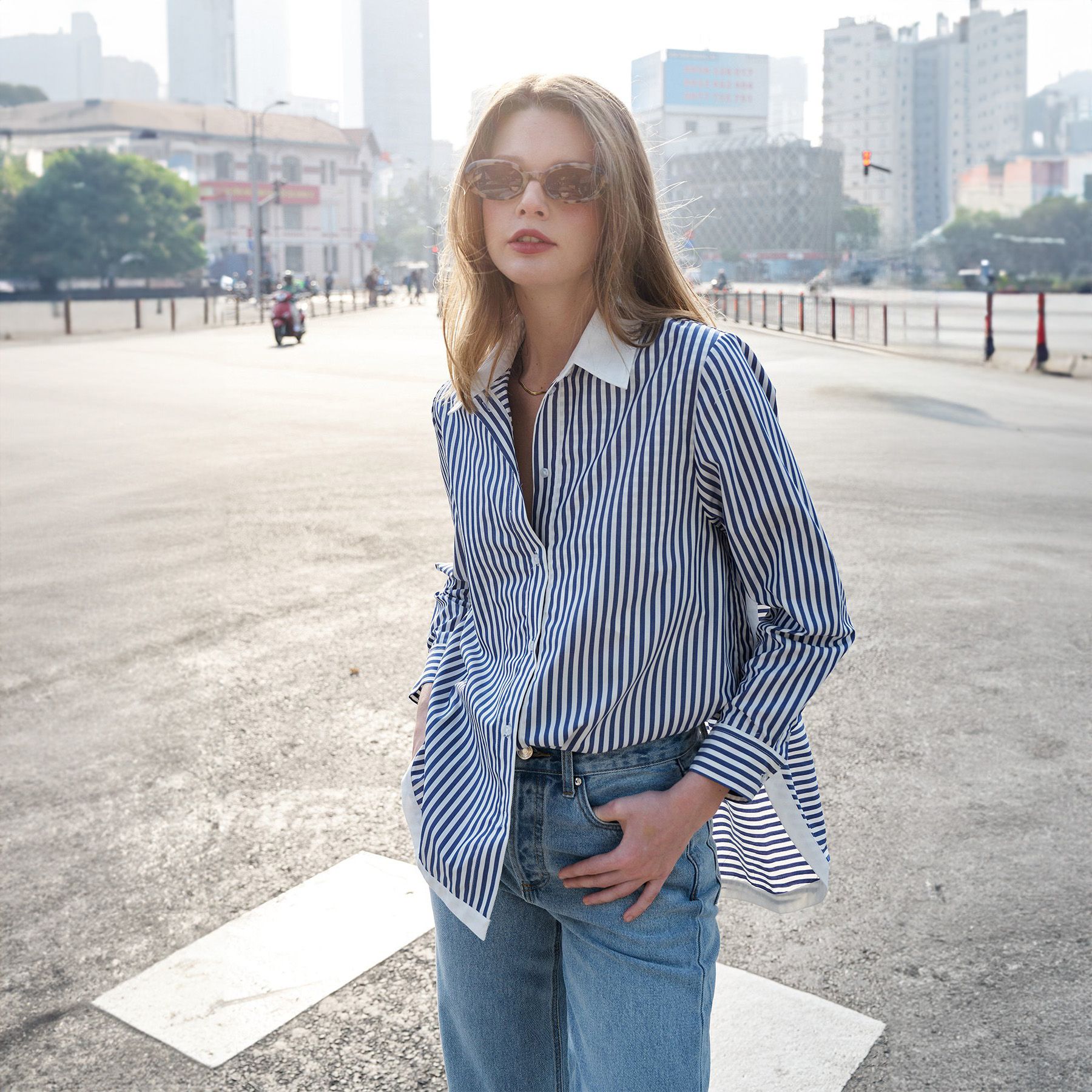  Áo Sơ Mi Nữ TheBlueTshirt Modern Arc Oversized Shirt - Blue Navy Stripe 