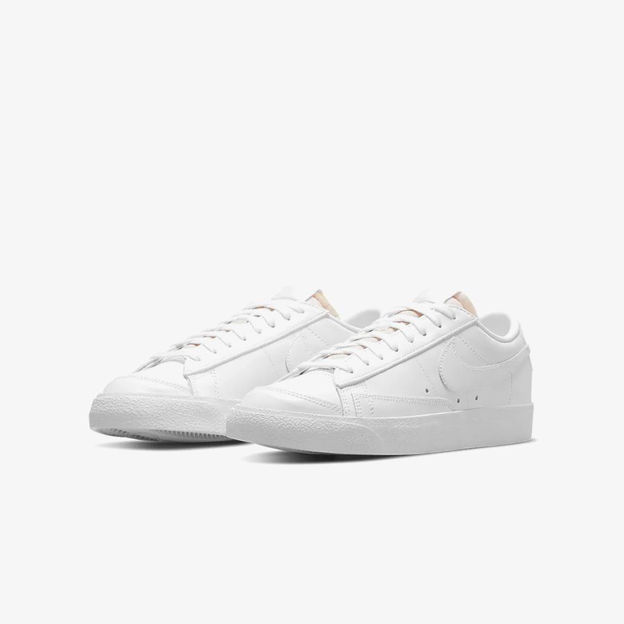  Giày Sneakers Nữ Nike W Blazer Low '77 