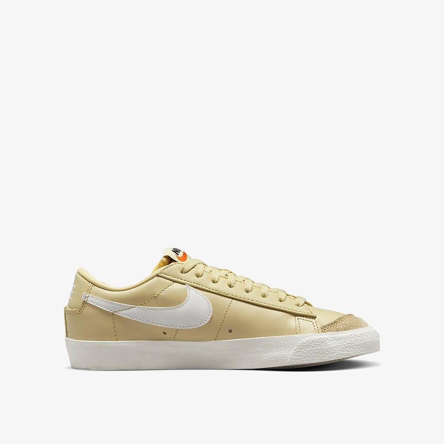  Giày Sneakers Nữ NIKE W Blazer Low '77 