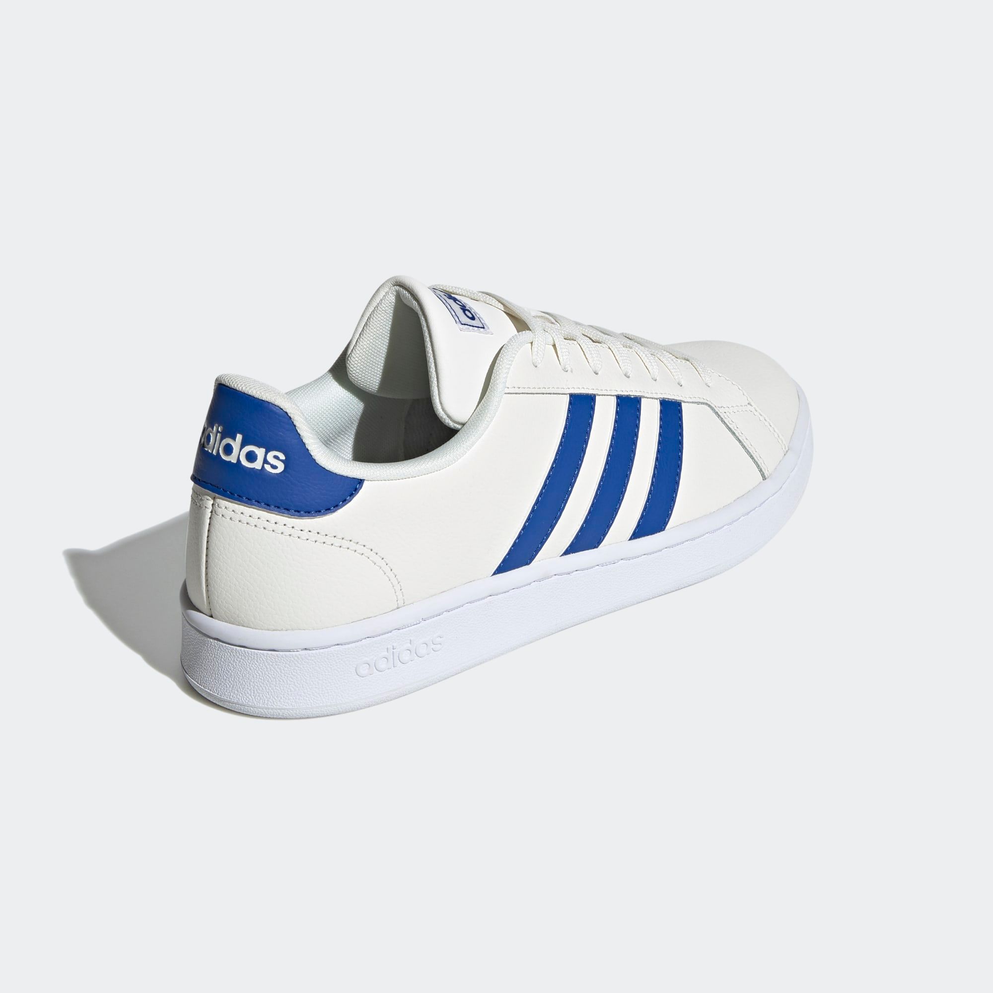 Giày adidas M GRAND COURT