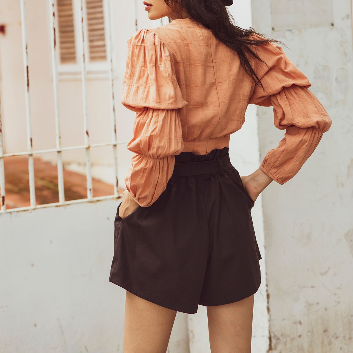 Inez short