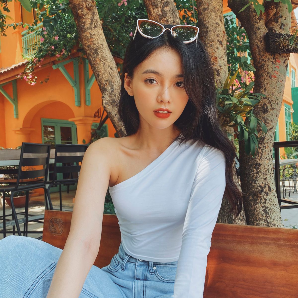 One shoulder TShirt