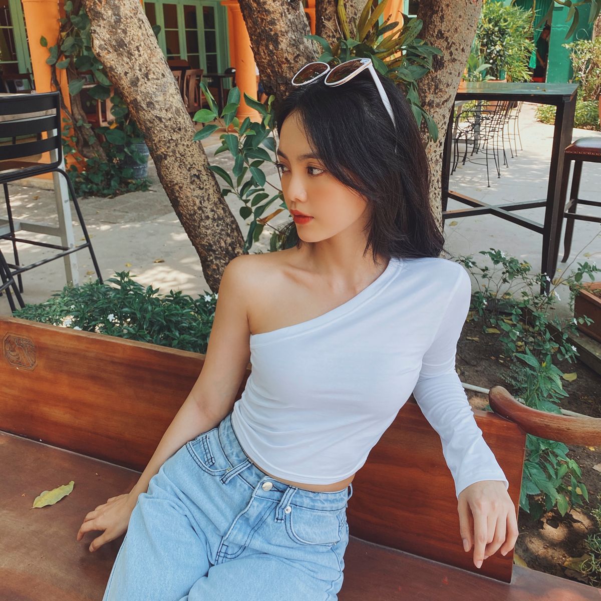 One shoulder TShirt