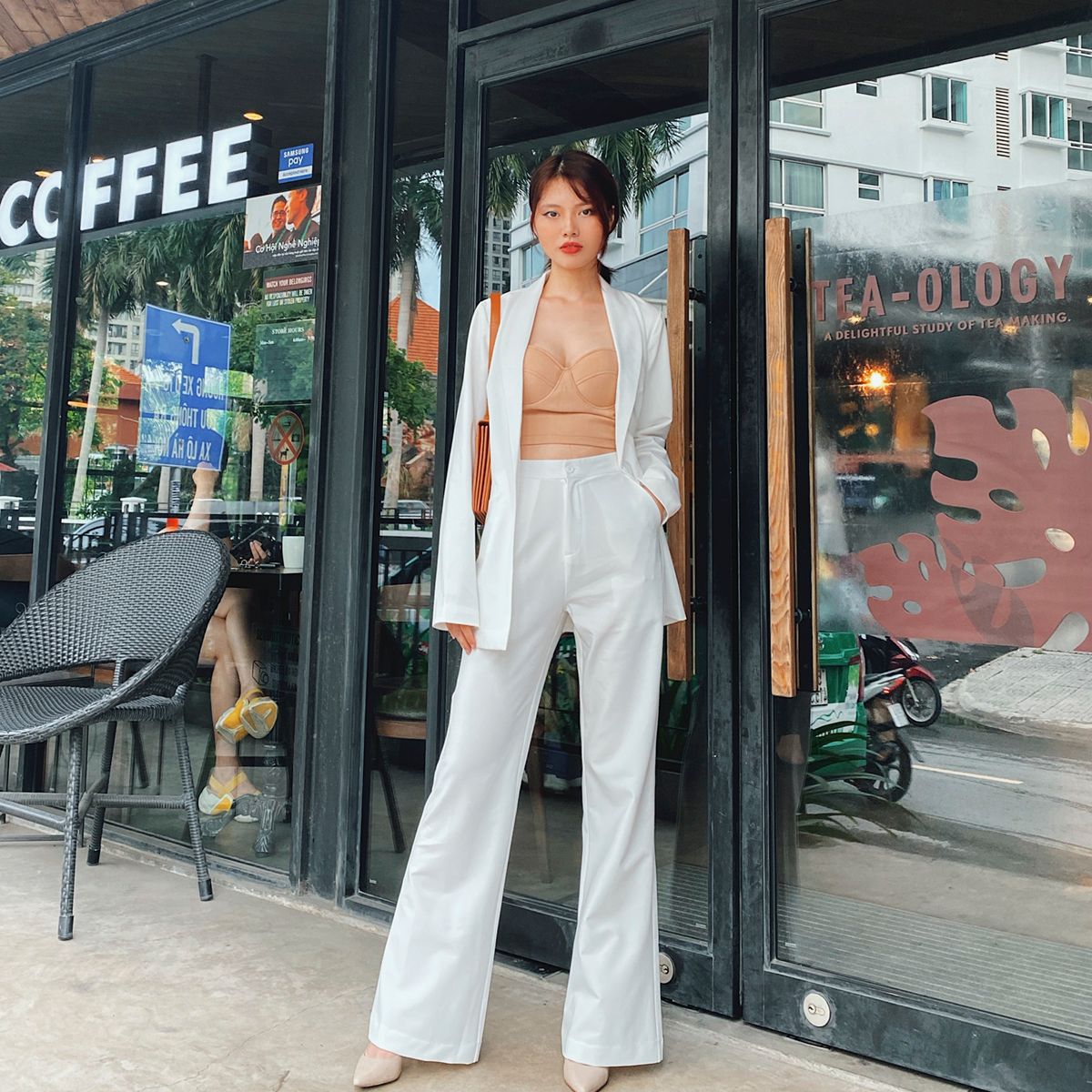 Xenia Flare Pant