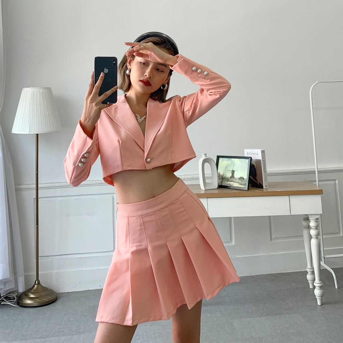 Benazir Croptop Blazer