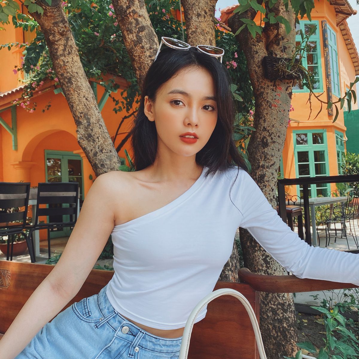 One shoulder TShirt