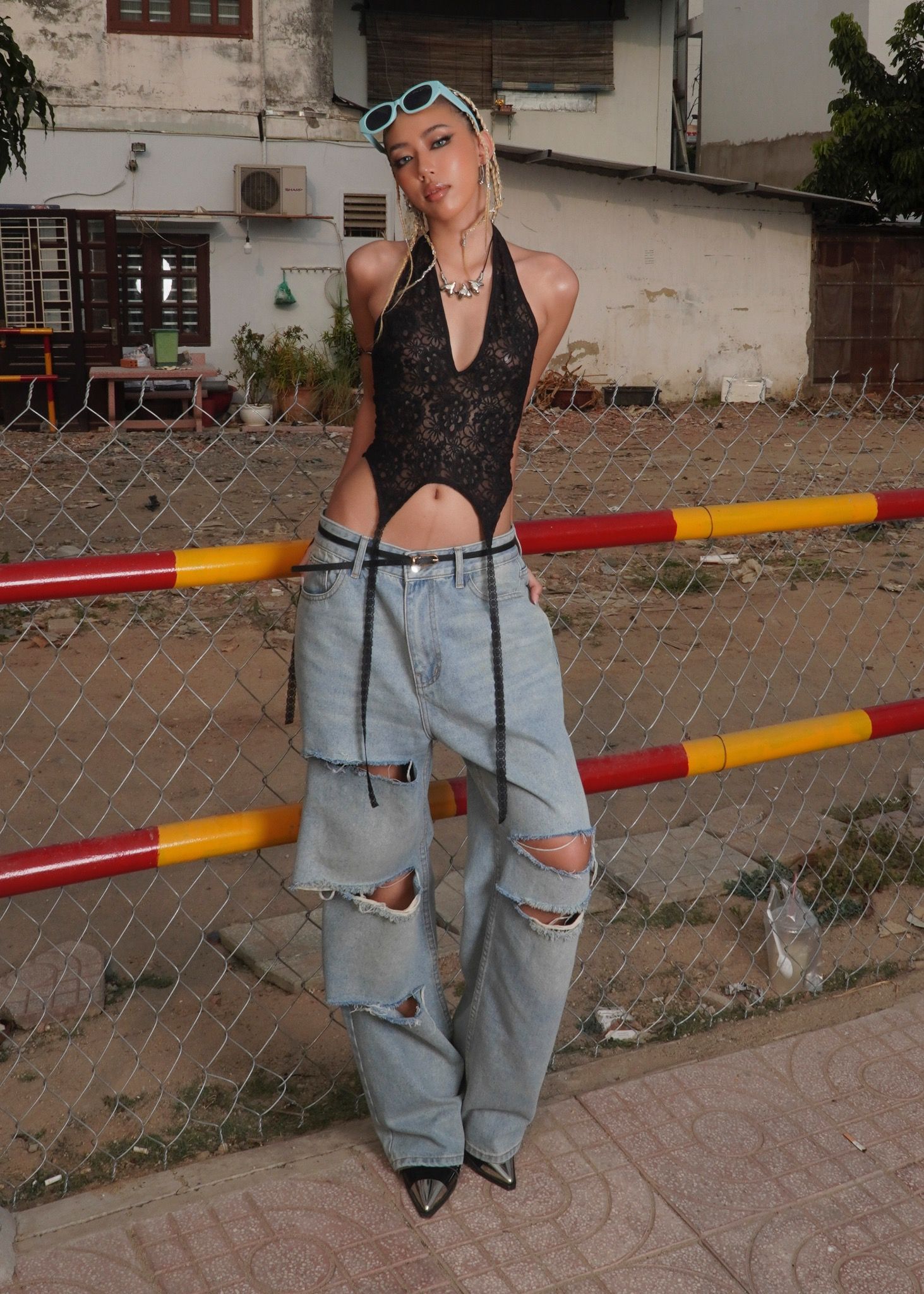 Destroyed Wide Leg Jeans