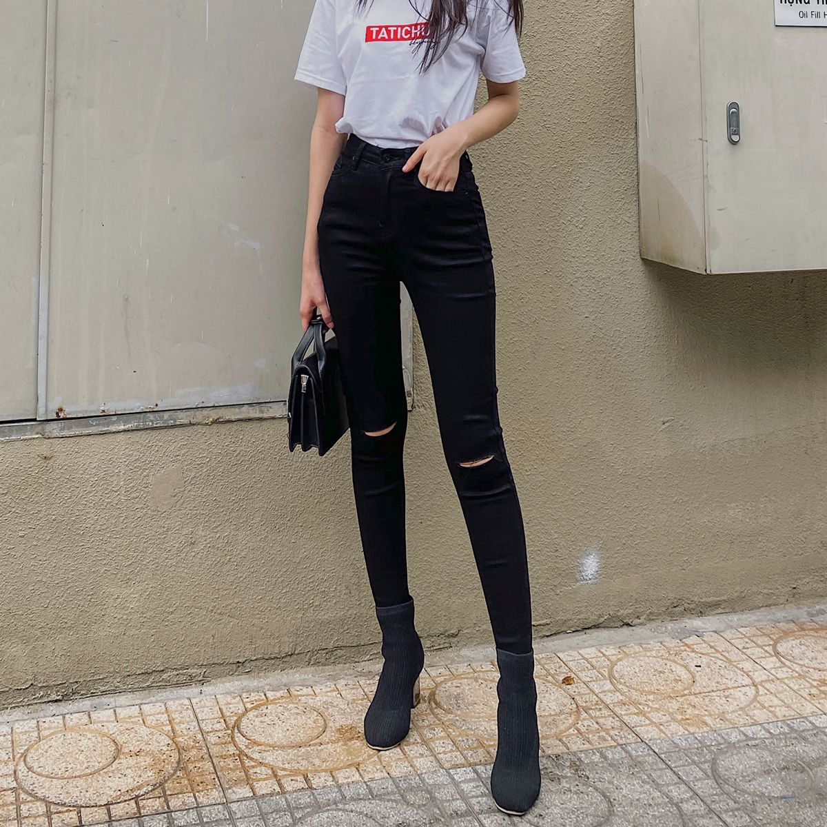 Ripped Skinny Jeans