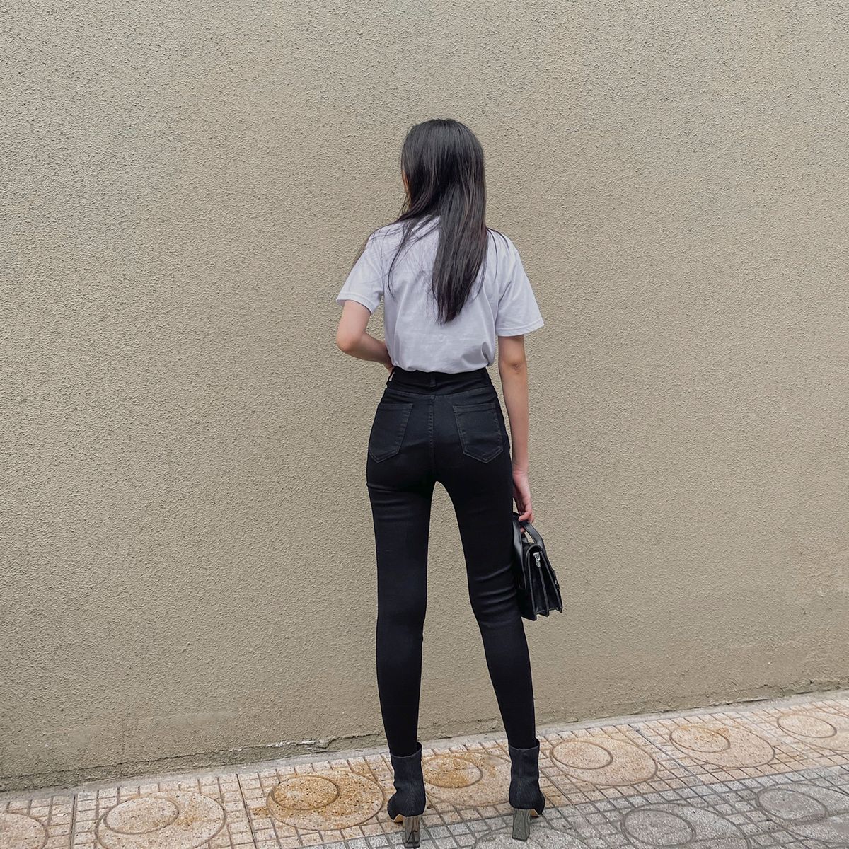 Ripped Skinny Jeans