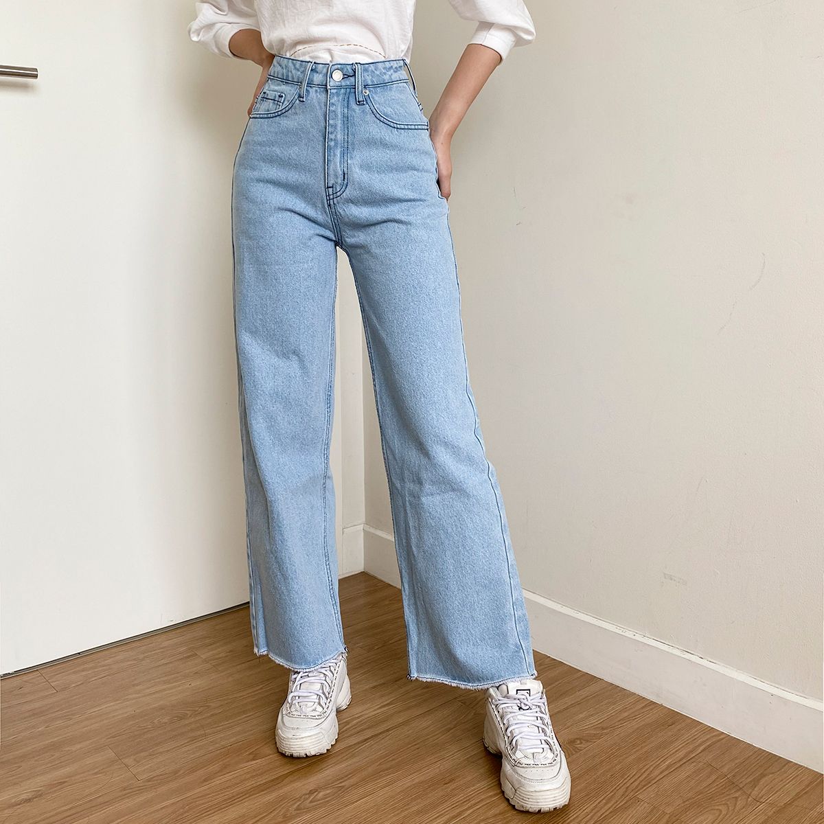 Wide Leg Jeans